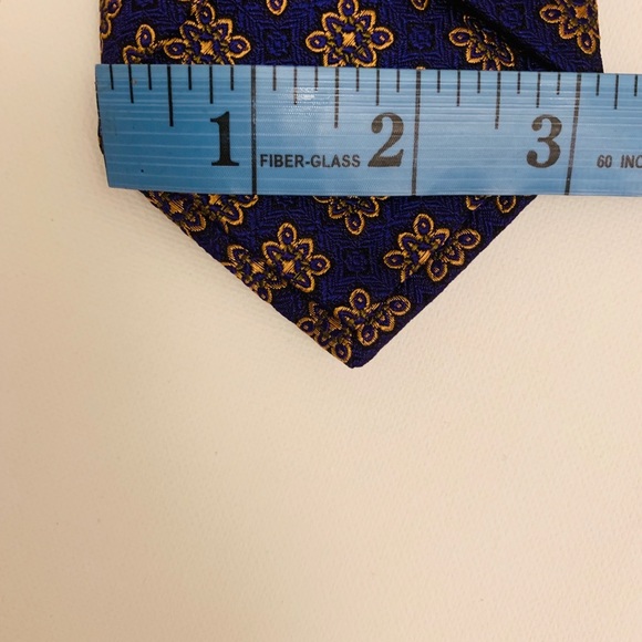 PAUL STUART  MEN'S TIE 100% SILK  MADE IN ITALY - Picture 3 of 3